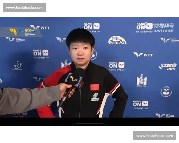 场边零互动引争议,孙颖莎举动暗藏深意 场边零互动引争议,孙颖莎举动暗藏深意