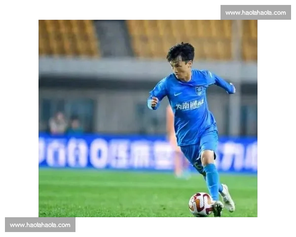 杨明洋四黄停赛缺席新鹏城战 成都蓉城中场重组迎考验